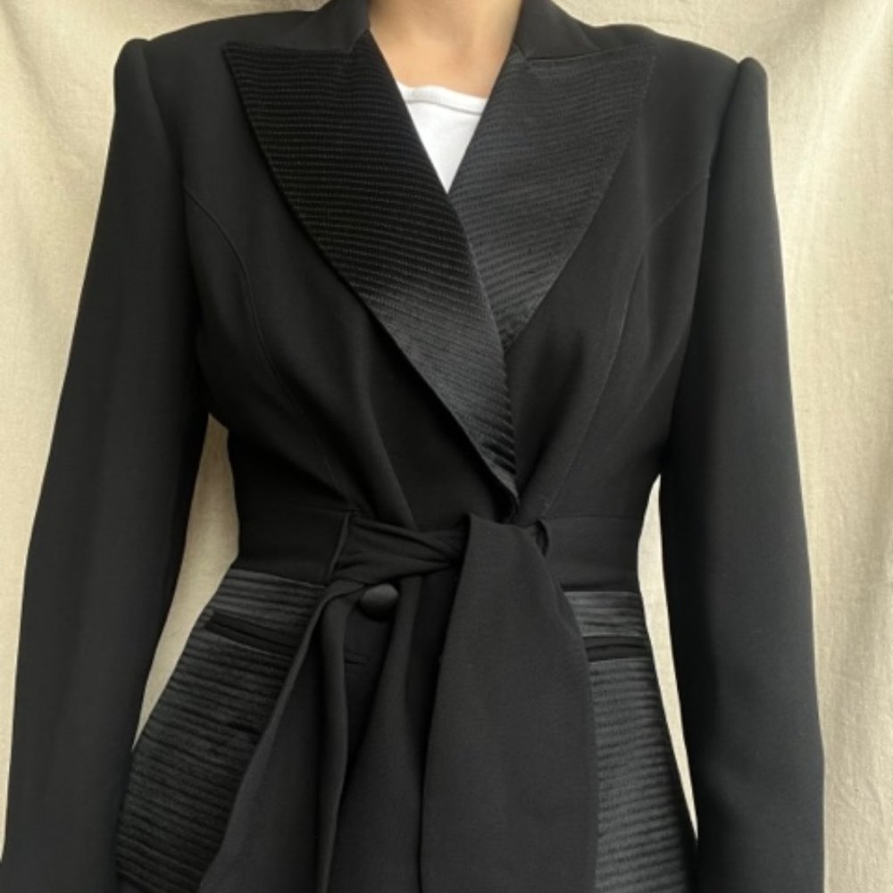 Alberto Makali Tie Front Blazer